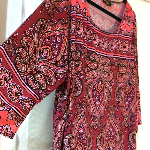 Bob Mackie Paisley Print 3/4 Sleeve Size 3X top. EUC. Final Price Drop - Picture 5 of 5